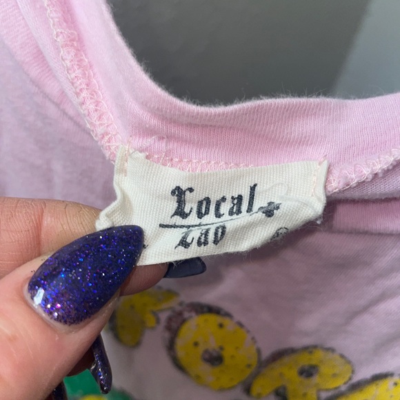 Local lab crop top selling as size car - Picture 7 of 7